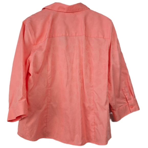 Chico's Size 3 Leaf Embossed Peach Button-Down Shirt - Picture 11 of 12
